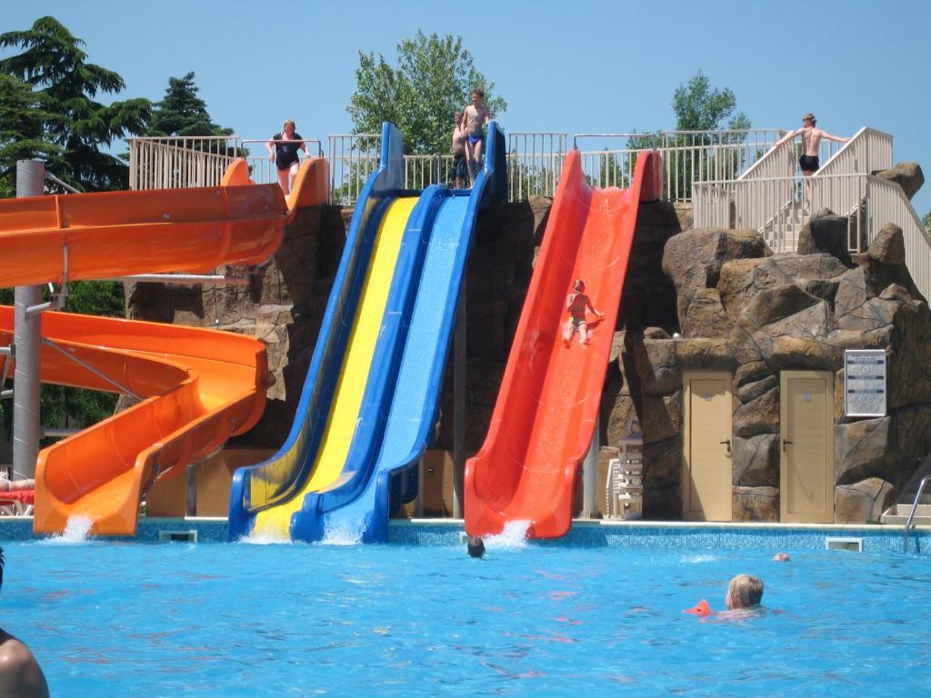 Hotel Iskar & Aquapark Sunny Beach Esterno foto