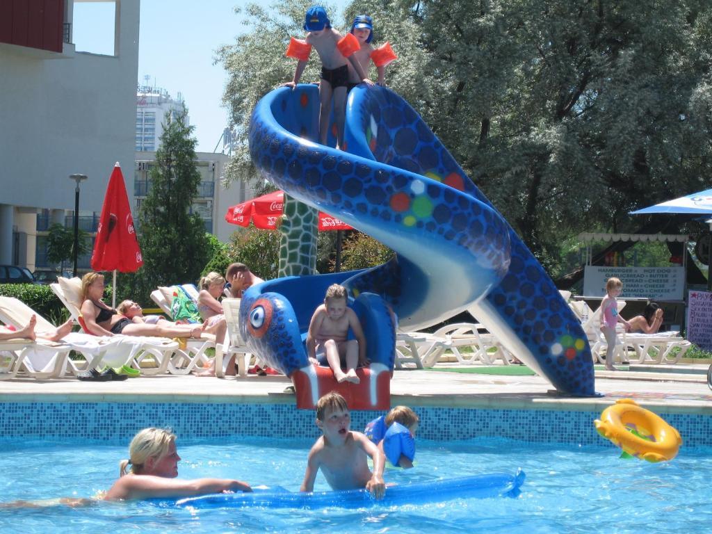 Hotel Iskar & Aquapark Sunny Beach Esterno foto