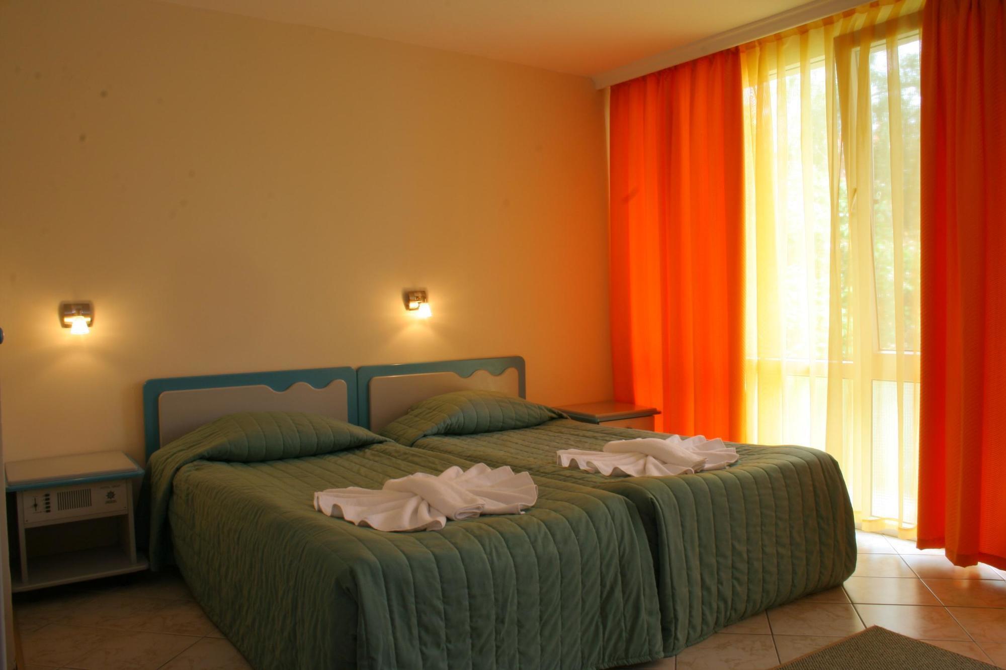 Hotel Iskar & Aquapark Sunny Beach Esterno foto