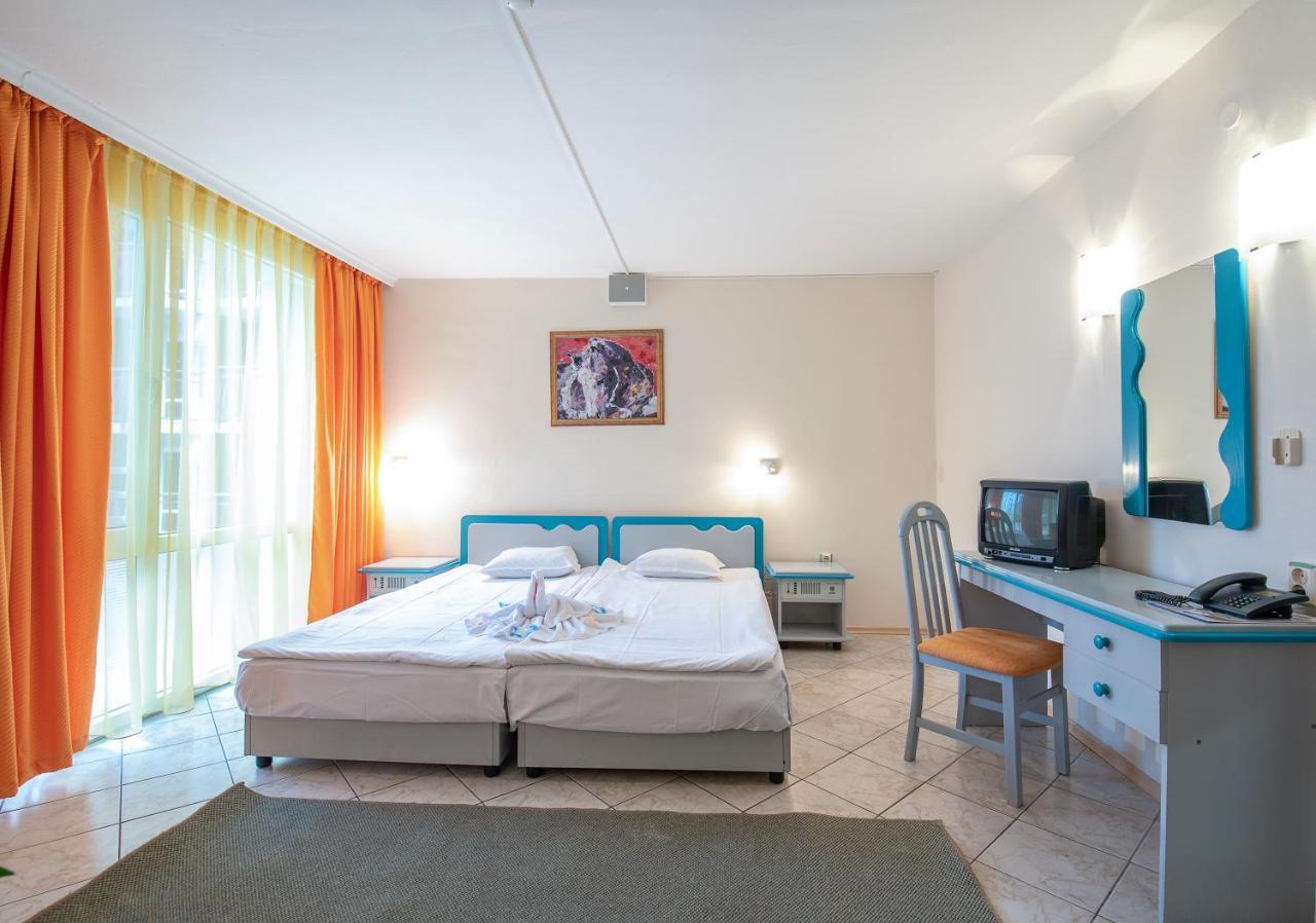 Hotel Iskar & Aquapark Sunny Beach Esterno foto